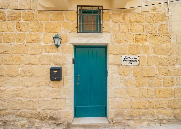 Ellie Boo With Pool And Hot Tub And Games Vila Xewkija