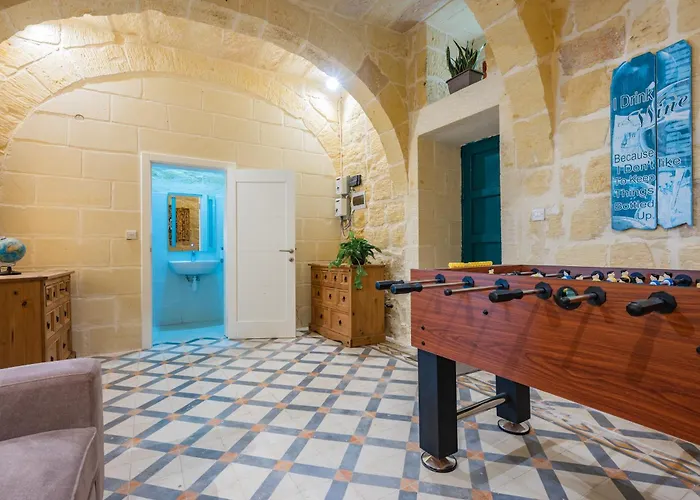 Ellie Boo With Pool And Hot Tub And Games * Xewkija