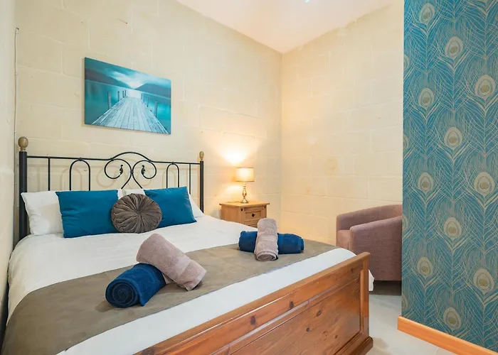 Ellie Boo With Pool And Hot Tub And Games *