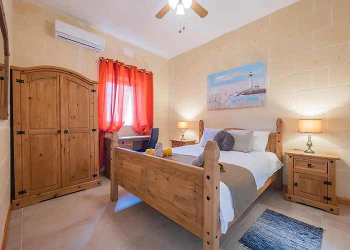 Ellie Boo With Pool And Hot Tub And Games Vila